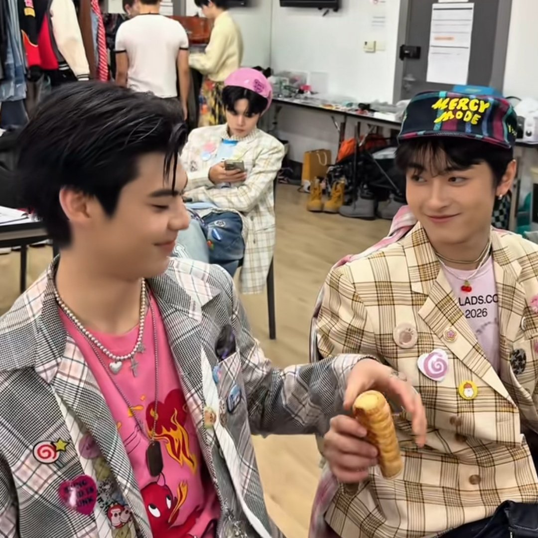 cherry ☆ tweet media