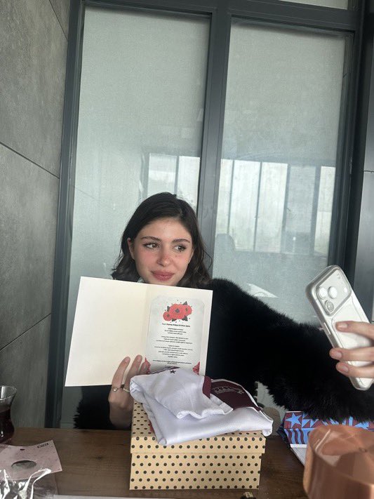 blvueyy's tweet photo. Ama nasıııda güzeller nasıııda güzelllerr
#isfad https://t.co/qtv9dNEfR2