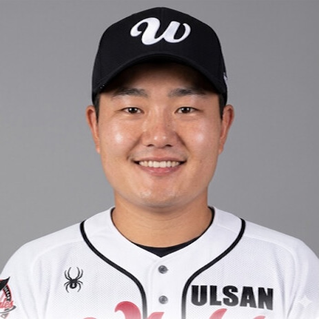 울산 웨일즈 구단에 따르면 메이저리그(MLB) 출신 최지만은 입단에 합의했고 오는 27일 입단식을 통해 팀에 합류할 예정이다.
계약 조건은 연봉 3,000만원에 계약기간 1년으로...
#최지만 #울산웨일즈 #메이저리그_MLB #야구 #해외파
▶︎ 자세히보기 vo.la/Fdp6KUc