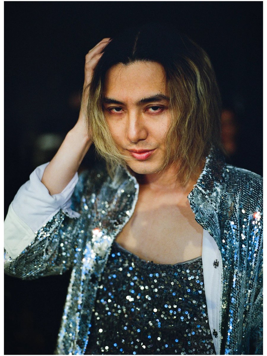 思ったよりもギンギンギラーじゃった✨
これがたぶんJULIUS7の別注なんじゃないかな