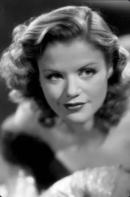 PhotoImagePress's tweet image. Birthday Remembrance to Simone Simon. #RIP (April 23, 1911 - February 22, 2005) Legend/Never to be Forgotten