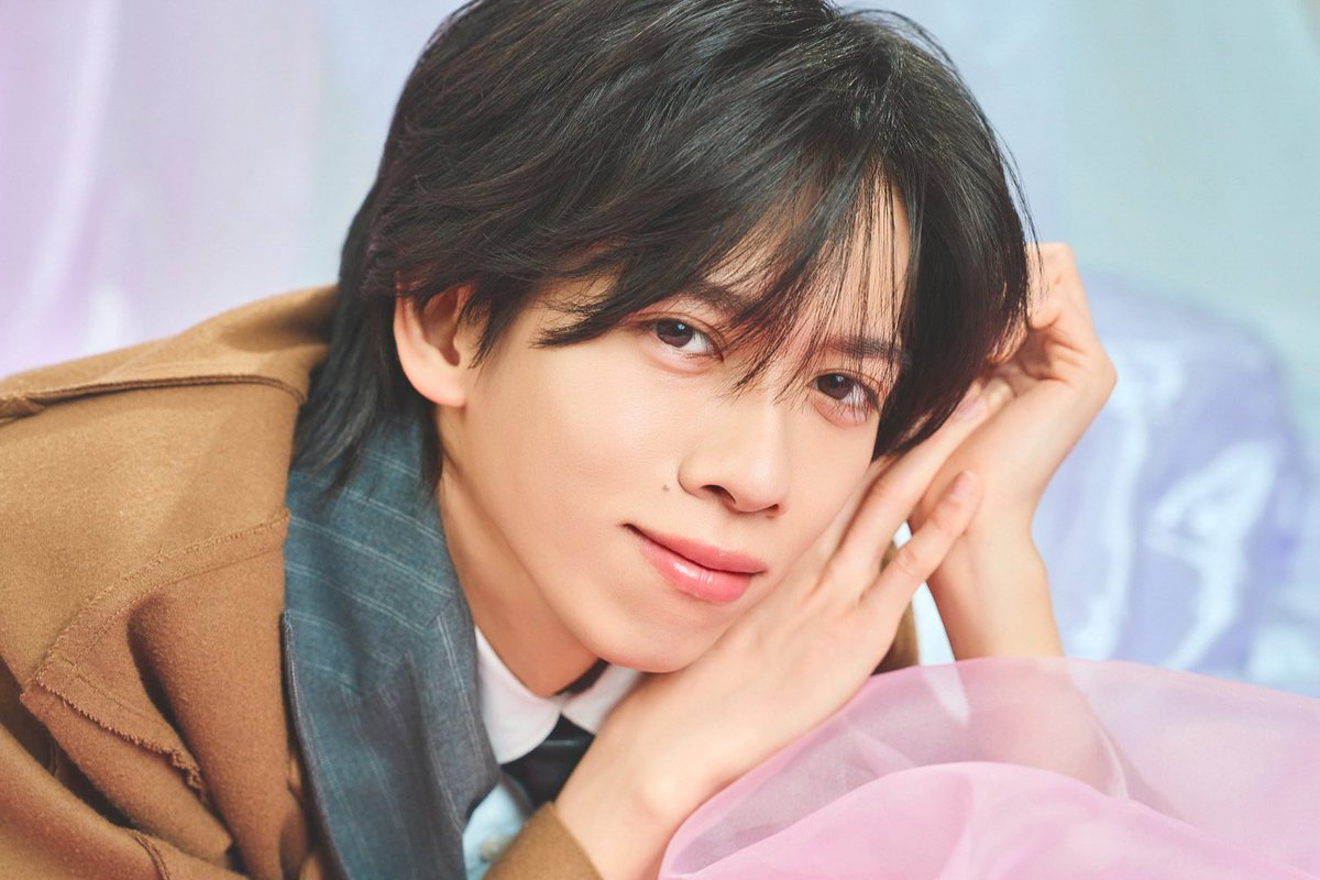 すみっこ tweet media