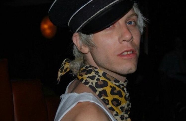 1fromthevaults's tweet photo. who up missing they old sharon https://t.co/yAmwKgMgz1