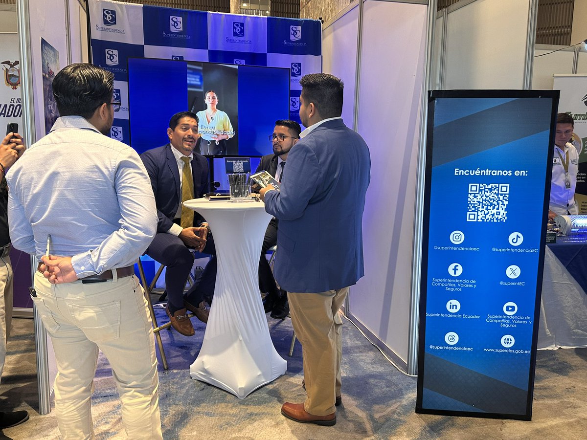 SuperintEC's tweet photo. 🔵 Nos sumamos a este importante espacio de encuentro empresarial. 

🤝🏼 Participamos en la Expo Macrorrueda de Negocios Multisectorial 2026, organizada por @lacamaragye, un espacio que impulsa el crecimiento y la articulación del sector empresarial a nivel nacional. https://t.co/SBaJ9myAHi