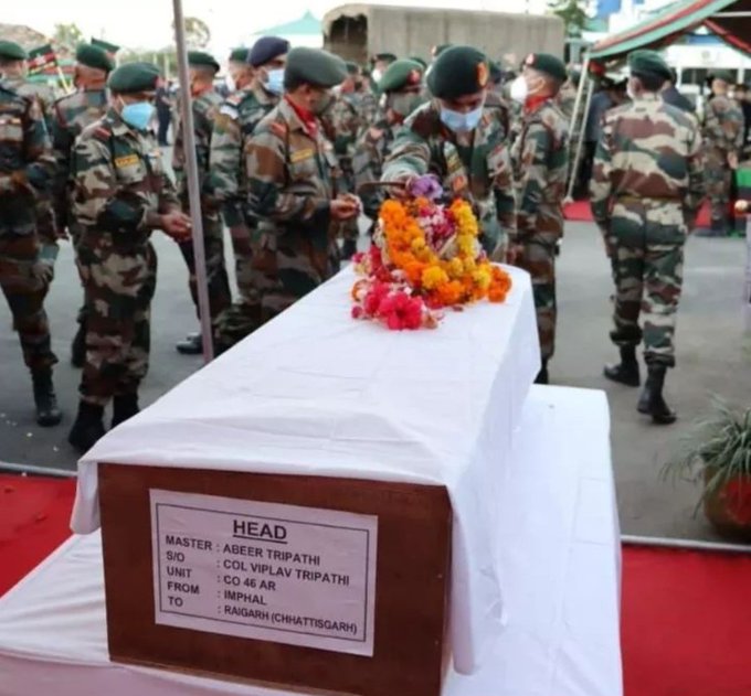 CestMoiz's tweet image. Little Abeer, son of Col Viplav Tripathi.
#NeverForget