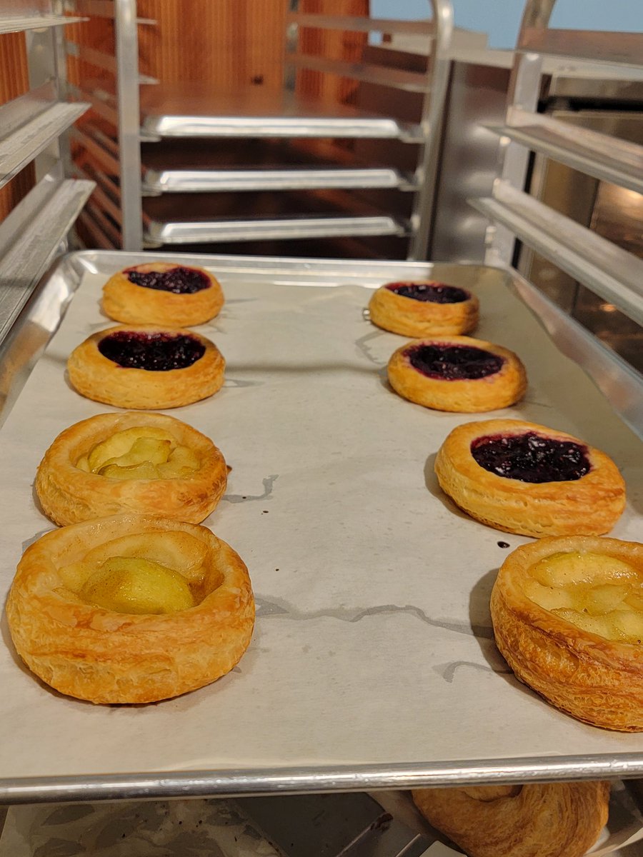 GreenDuckFarms's tweet image. Have a hot tray of danishes cooling down. With a mixed berry, and apple filling ( made in house )
Can't miss out on our jalapeño or cheddar pretzel dogs. Brushed with butter, and a sprinkle of salt.
Getting a bit wet and chilly out, we have Irish stew in the soup pot.
#bakery