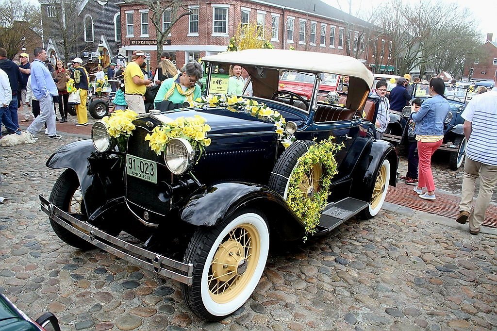 CapeHomepage's tweet image. The 50th annual Nantucket Daffodil Festival kicks off tomorrow and runs through Sunday. #Ack #CapeCod #AckDaffy