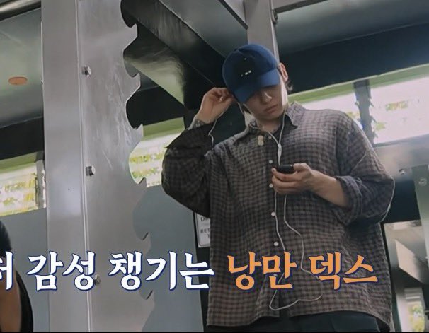 스월드 tweet media