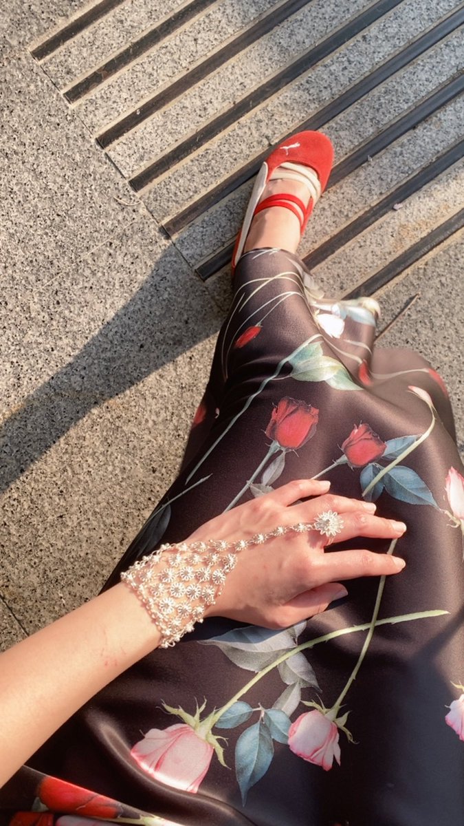 กลุ่มดาวยอดนักวาร์ปบอกให้มีสมาธิหน่อย tweet media