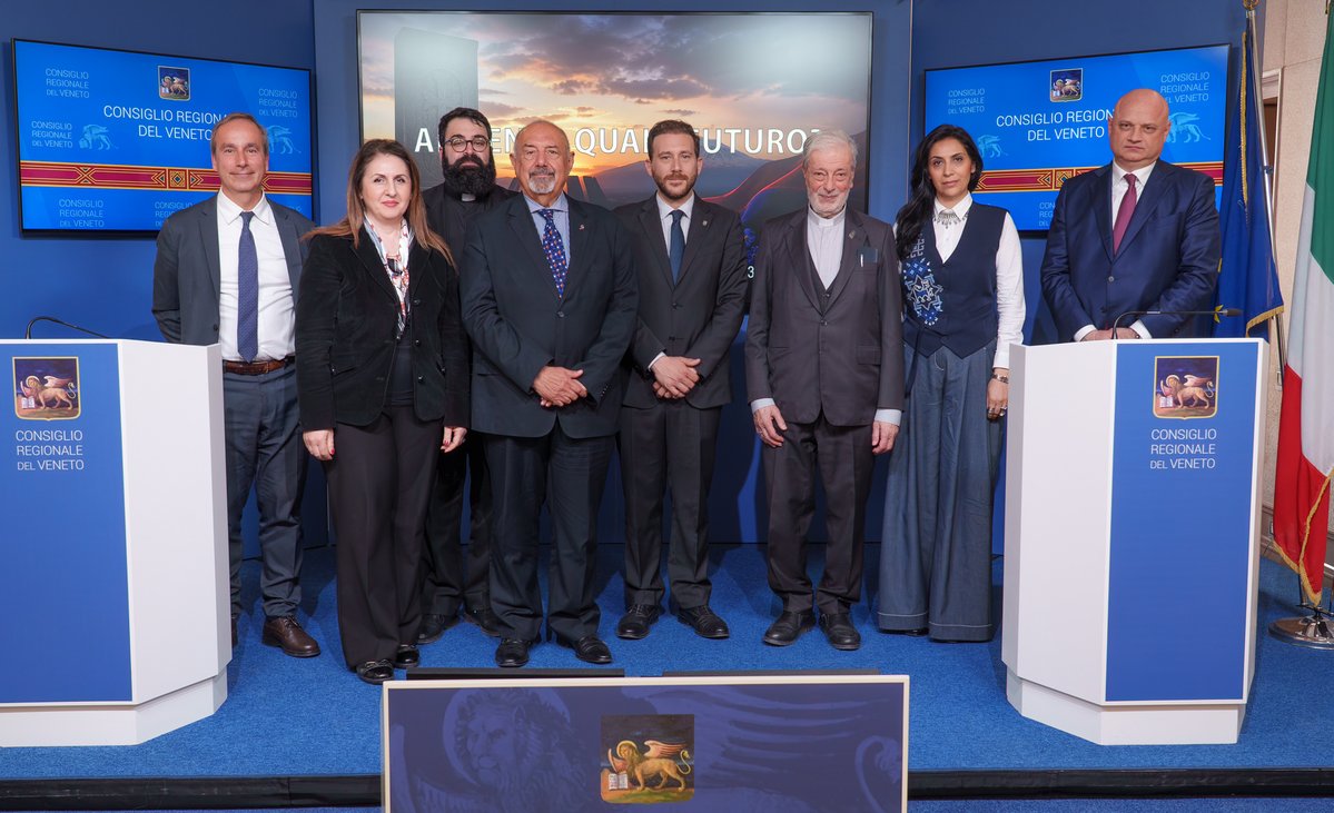 Consiglioveneto's tweet image. Conferenza istituzionale ‘Armenia: quale futuro?’. Barbisan (Lega- LV): “Risoluzione per riaffermare i sentimenti di comune amicizia tra #Armenia e Veneto e per ribadire l’importanza del patrimonio culturale, artistico e religioso del #NagornoKarabakh”
tinyurl.com/dddxn7sc