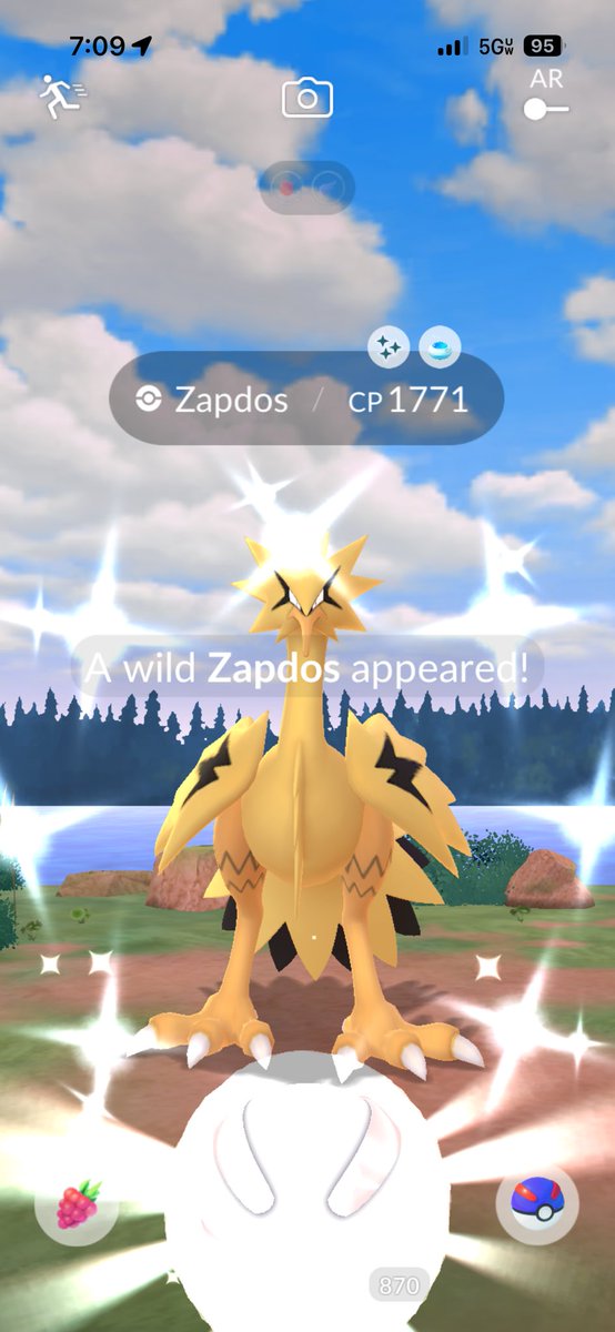 maxophone90's tweet image. Hello shiny bird #PokemonGO