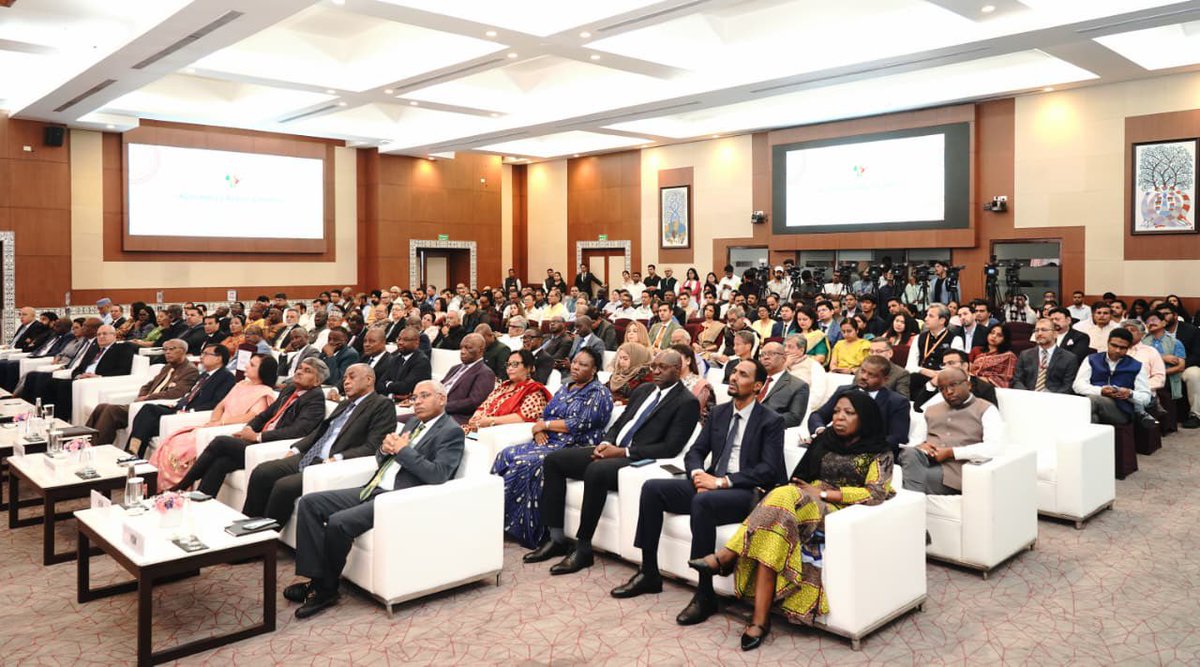indiainzambia's tweet image. External Affairs Minister @DrSJaishankar launched the website, logo, theme, and dates for the 4th India–Africa Forum Summit.

The Summit will advance an ambitious, inclusive &amp;amp; future-ready India–Africa partnership.

@MEAIndia @IndianDiplomacy

#IAFS4 #IndiaAfrica #GlobalSouth