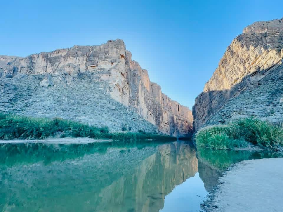 SabbyBentley's tweet image. Happy Thursday everyone!
Beautiful Big Bend National Park 🌄 #TBT

✨Stillness is where nature speaks the loudest✨