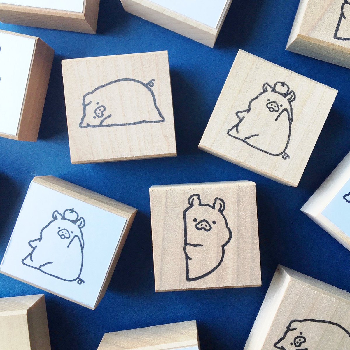 ＼　渋谷に豚再来　／   

BUTA文具が再びハンズ渋谷店さんに登場させていただけることになりました！！皆さんのおかげでこんなにすぐにまた呼んでいただけるということで…感激…✨原画はGW5/2(土)から販売させていただきます🐽
豚たちのぞきにきてやってください！
4.25(金)～6.24(水)  #CHARECBASE