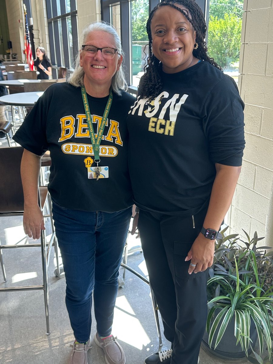 JCM_ECH's tweet image. JCM-ECH &amp;amp; JCM Beta Clubs teamed up this Earth Day to make a real impact! 🌎💚 Students cleaned up both campuses, showing what collaboration &amp;amp; community pride can accomplish. Thank you to Mrs. Wendy Rhyne from the City of Jackson!
#EarthDay #BetaClub #ProtectOurPlanet #JCMPride