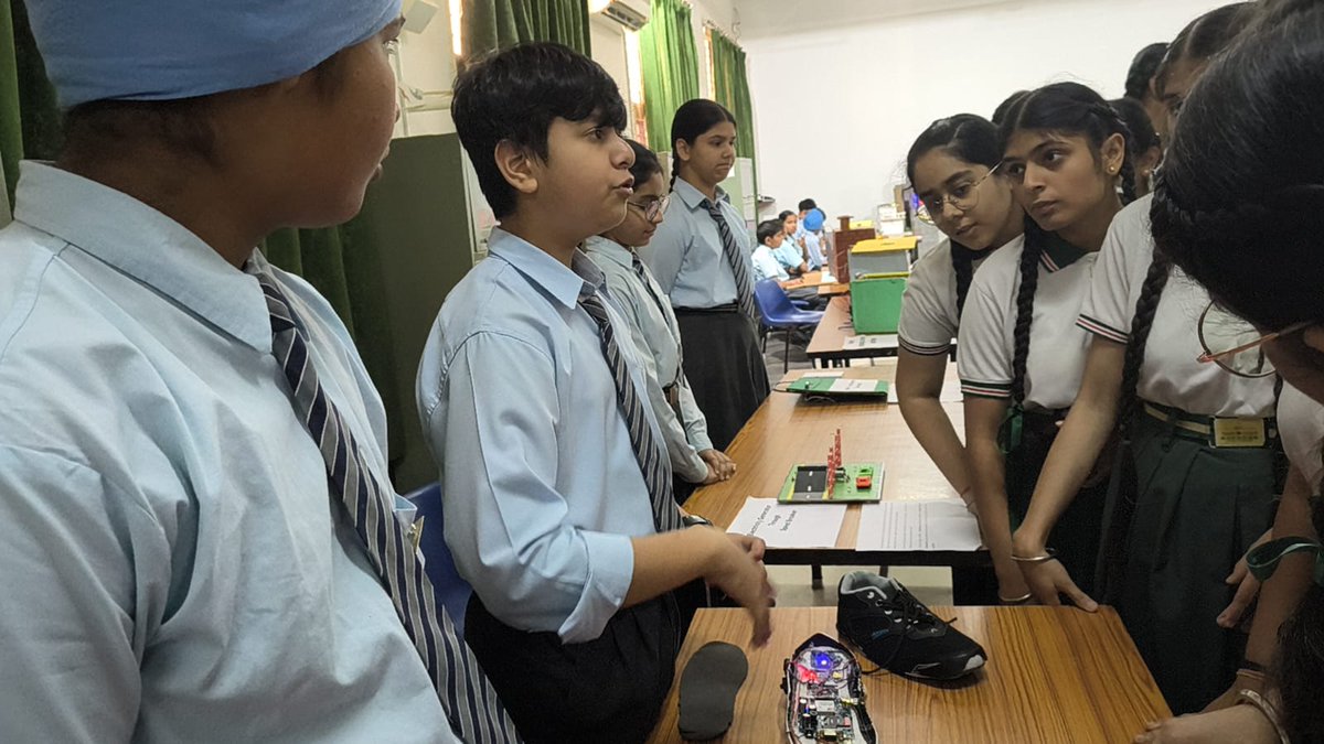 KnpsIndia's tweet photo. #atlcommunityday @NITIAayog
@AIMtoInnovate @KnpsIndia @pkdhillon08 @charuchhabra2 https://t.co/e4PM4j4amB