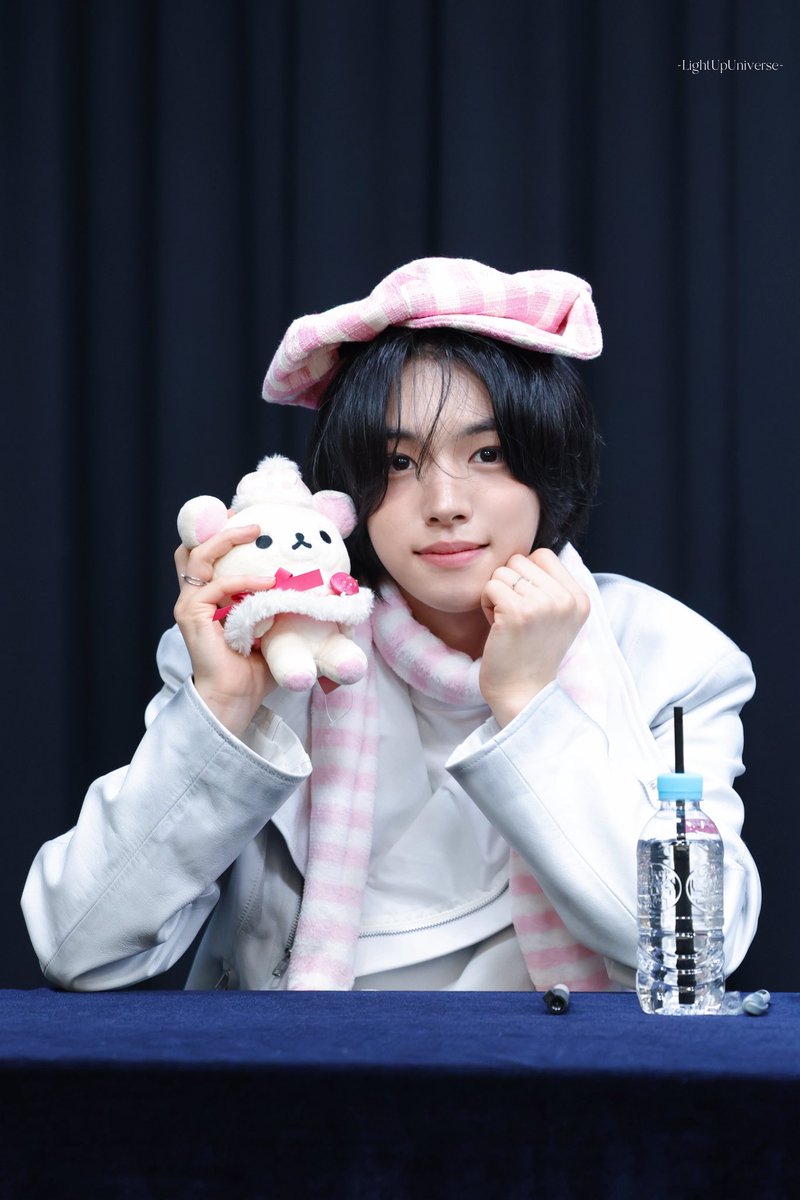 Li9htUpUniverse's tweet photo. 260423

🎀

#SENA #세나 
#KEYVITUP #키빗업 https://t.co/bM4LKjI2iz