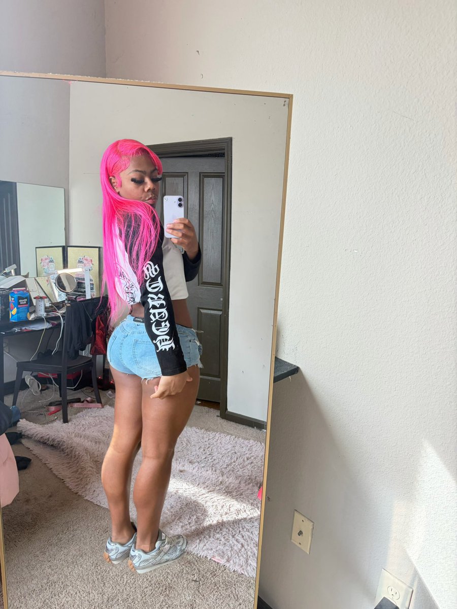 Tyzhon Silvia tweet media