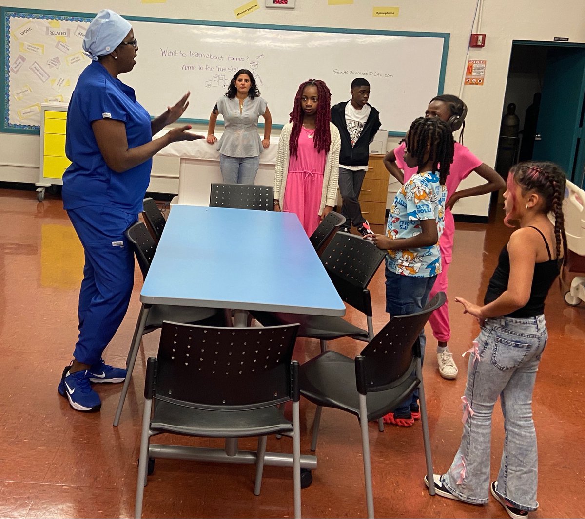 Lindsey_HTC's tweet photo. We loved hosting our young visitors for Take Your Child to Work Day! Exposing them to different careers early helps spark curiosity and future possibilities. 💫
#YourBestChoiceMDCPS #StepUpToSuccess https://t.co/ubzXJlLfon