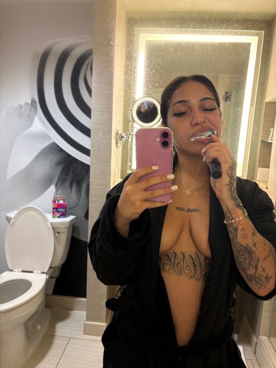 ÑÌŃÅ💕🫧 tweet media