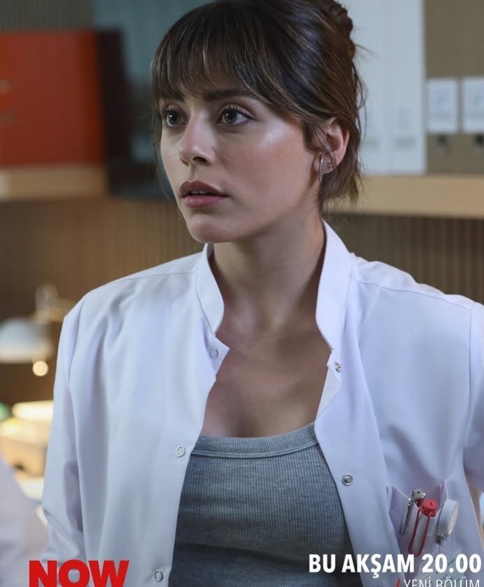 Sende ki bambaşka bir hava saatlerce izlerim seni  Sıla Türkoğlu #SilaTurkoglu