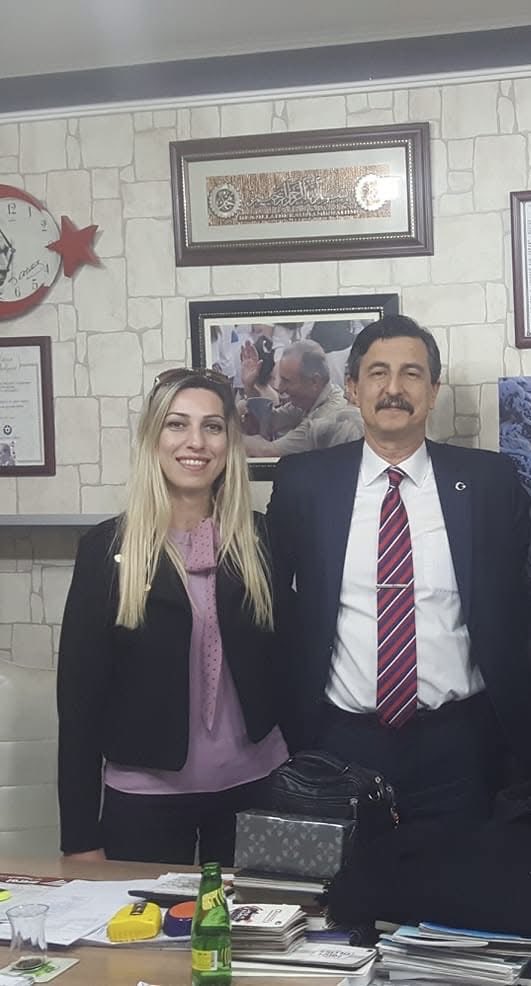 zeynepkanter's tweet photo. 2019 yerel seçimlerinde Cumhur İttifakı çatısı altında sahada birlikte emek verdiğimiz, MHP Karabağlar Belediye Meclis Üyesi kıymetli yol arkadaşımız Metin Altinağiz ağabeyin vefat haberini büyük bir üzüntüyle öğrendim.

Mekânı cennet olsun
Ailesine sabır ve başsağlığı diliyorum https://t.co/g6Ugp9USry