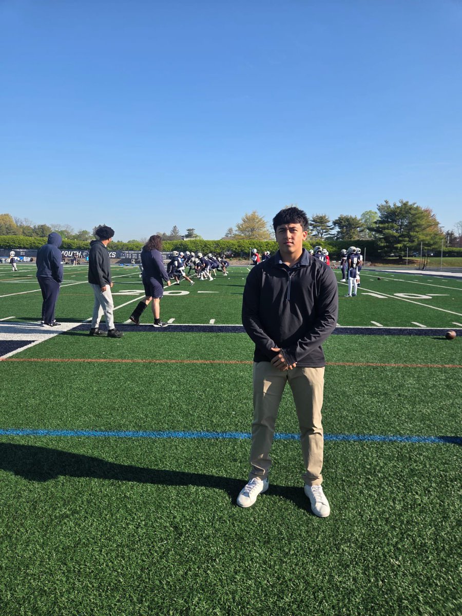 MojoZack's tweet photo. Thank you @Coach_DiRienzo for the amazing experience at @MUHawksFB spring practice! Great meeting you, the players, and @CoachDennisLong. Looking forward to June 25th for the specialist camp. Go Hawks 🦅

@mhsmustangsfb @EddieMish22 @gonextplay https://t.co/Z2ujBTsM6o