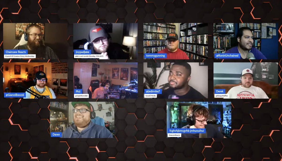 Chainsaw Reacts tweet media