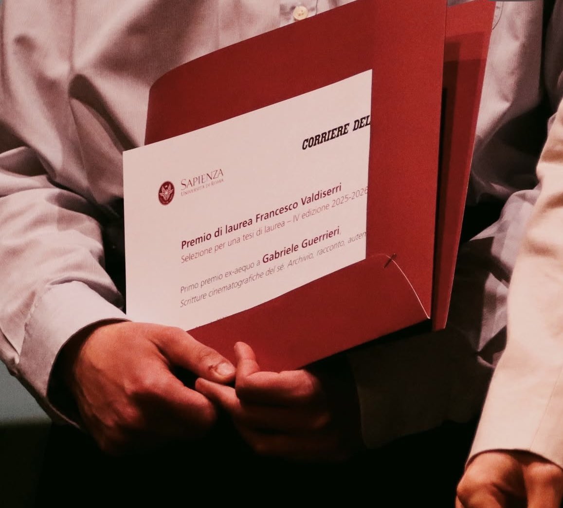 PaolaDiCaro's tweet image. Splendida serata con i premi di Laurea di @Corriere e @Sapienza ricordando Fra, e la proiezione dei migliori corti stranieri del nostro concorso 24 Frame Al Secondo.
Ogni attimo, gesto, sorriso, mano tesa verso i tuoi coetanei è sentirti qui, con noi, sempre, per sempre, amore ❤️