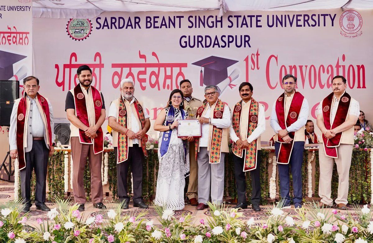 sushendramisra's tweet photo. The first convocation of Sardar Beant Singh State University (SBSSU), Gurdaspur, was celebrated with great enthusiasm and pride. 
The ceremony was presided over by Hon’ble Chancellor, Shri Gulab Chand Kataria Ji, Hon’ble Governor of Punjab. https://t.co/yBCxmXipiE