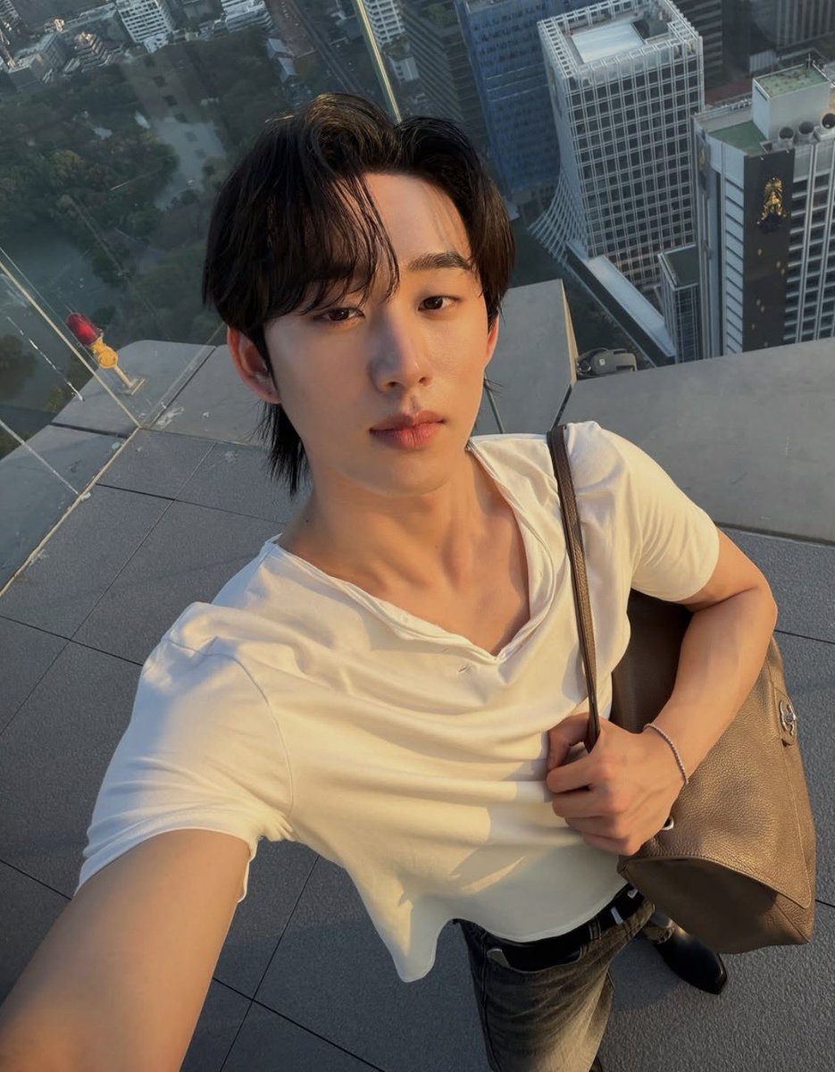 sujpha's tweet photo. @bangkokelites @eliteskedua @atrhaphan @charizsar Hello, I'm @sujpha + Ehren Sylvann. I wanna join to #BANGKOKELITES verif please?

Yuk saatnya bangkit😋 @astonratip @CH0KUNP @chen_cjr @dewjsru @gemikni @fourtwh @FlRSTONE @joongarclhen @Hirunxit_ @kornapphat @LIL8CIFER https://t.co/inI8q89LCZ