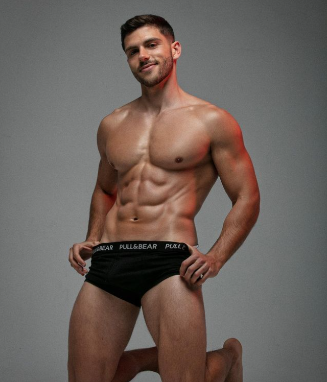 gabrielxmodel's tweet photo. In the middle of a photoshoot, the lights and attention got me horny. I kept my pose but slipped my hand down, freed my thick cock, and started jerking it quietly while the camera clicked https://t.co/V28u1h8nJ6 https://t.co/6YhwUTxHIA