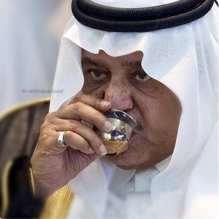 وحدة الله يستر عليها tweet media