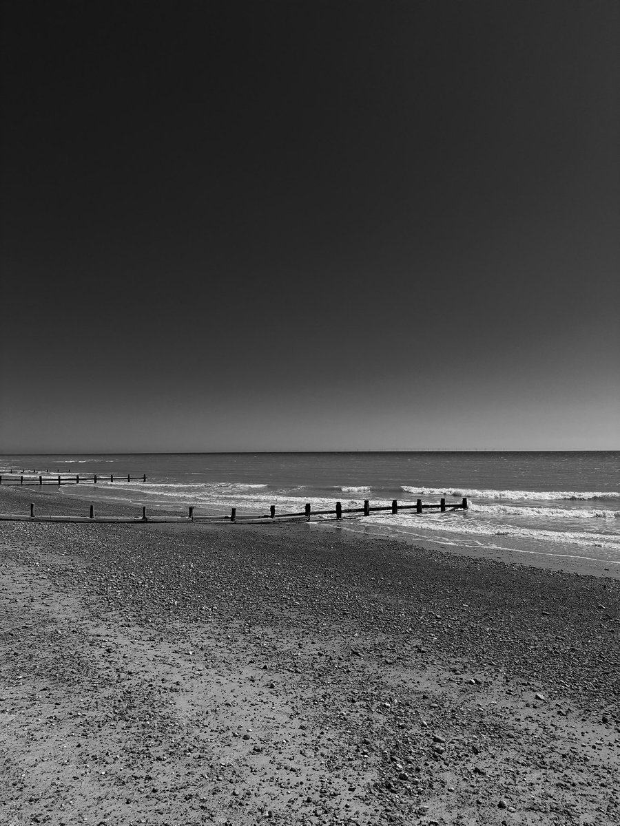 novikoff's tweet photo. I stop using mine Ricoh GR IV monochrome, because looks like new Zerocam Mono just better 👌

At this point it’s really hard to believe that these photos made with iPhone with zero effort. https://t.co/Bg6FR0l7Ko