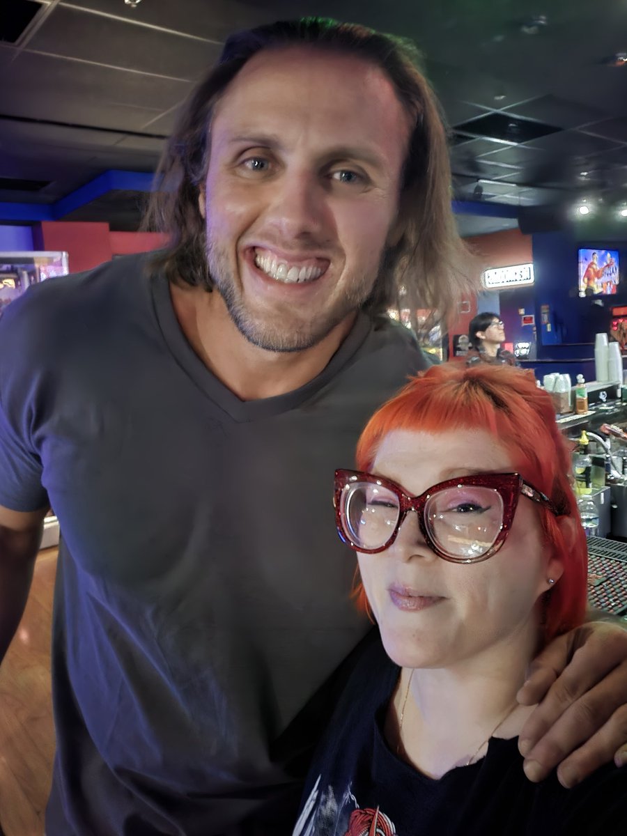 The American Cream Busty Rhodes tweet media