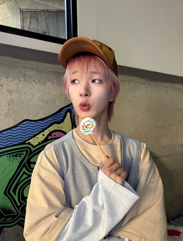 acervotomoya's tweet photo. Uemura Tomoya https://t.co/0W0DKqnoIo