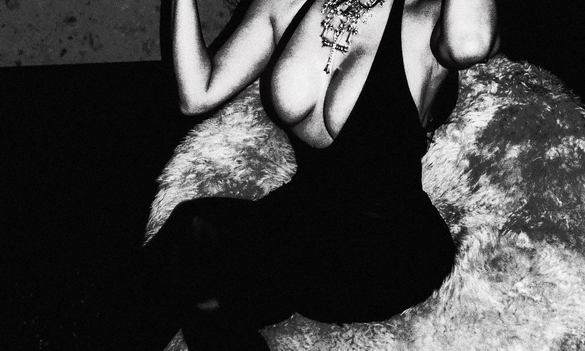 ᅠ
ᅠ
ᅠ
ᅠ
ᅠ 
ᅠ
ᅠ