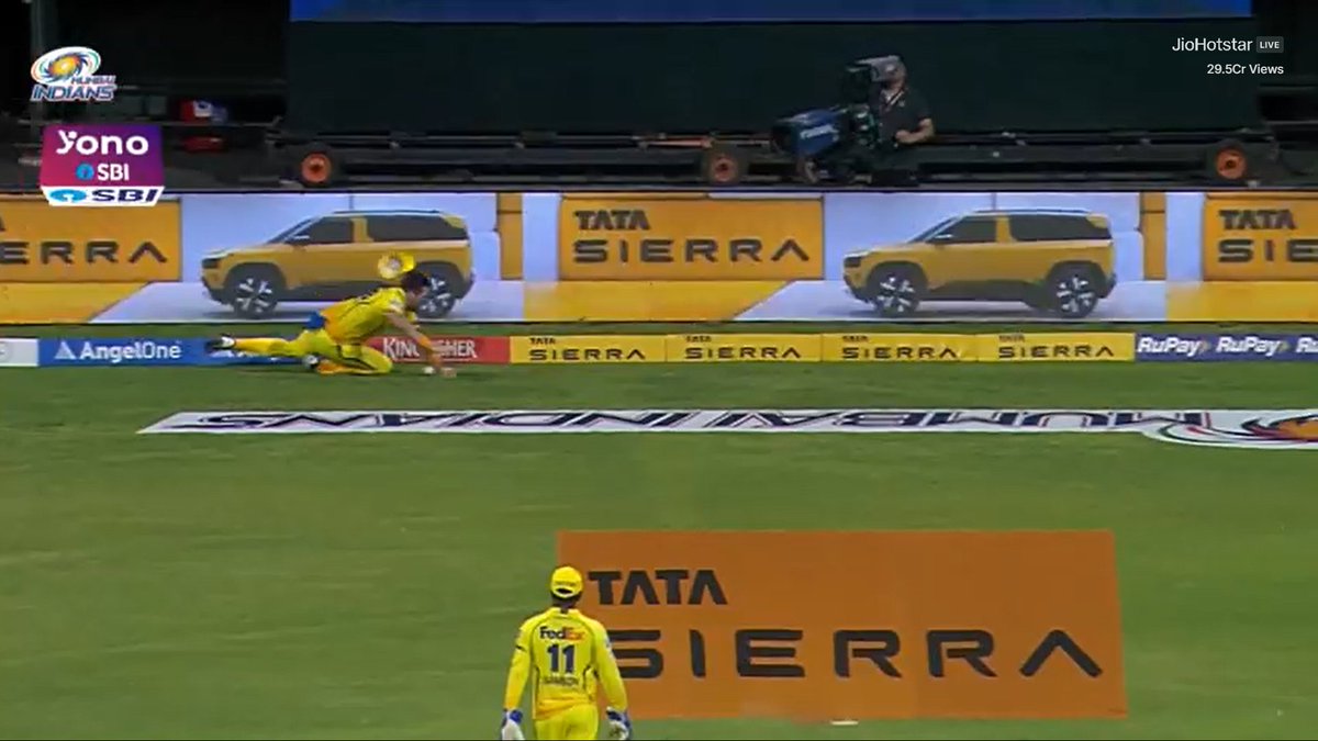 Selfless⁴⁵ tweet media