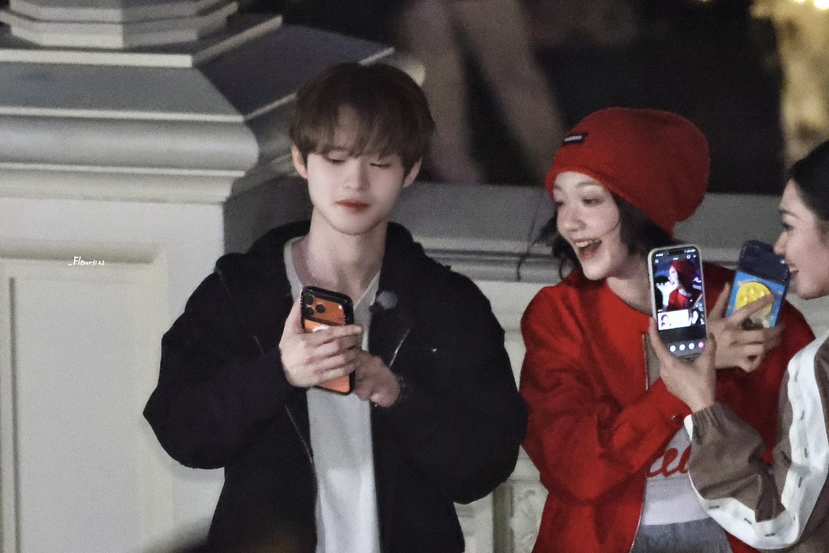 _Fleur1122's tweet photo. 260423 🤳 

#천러 #辰乐 #CHENLE #NCTDREAM https://t.co/1fcW0EgYIK