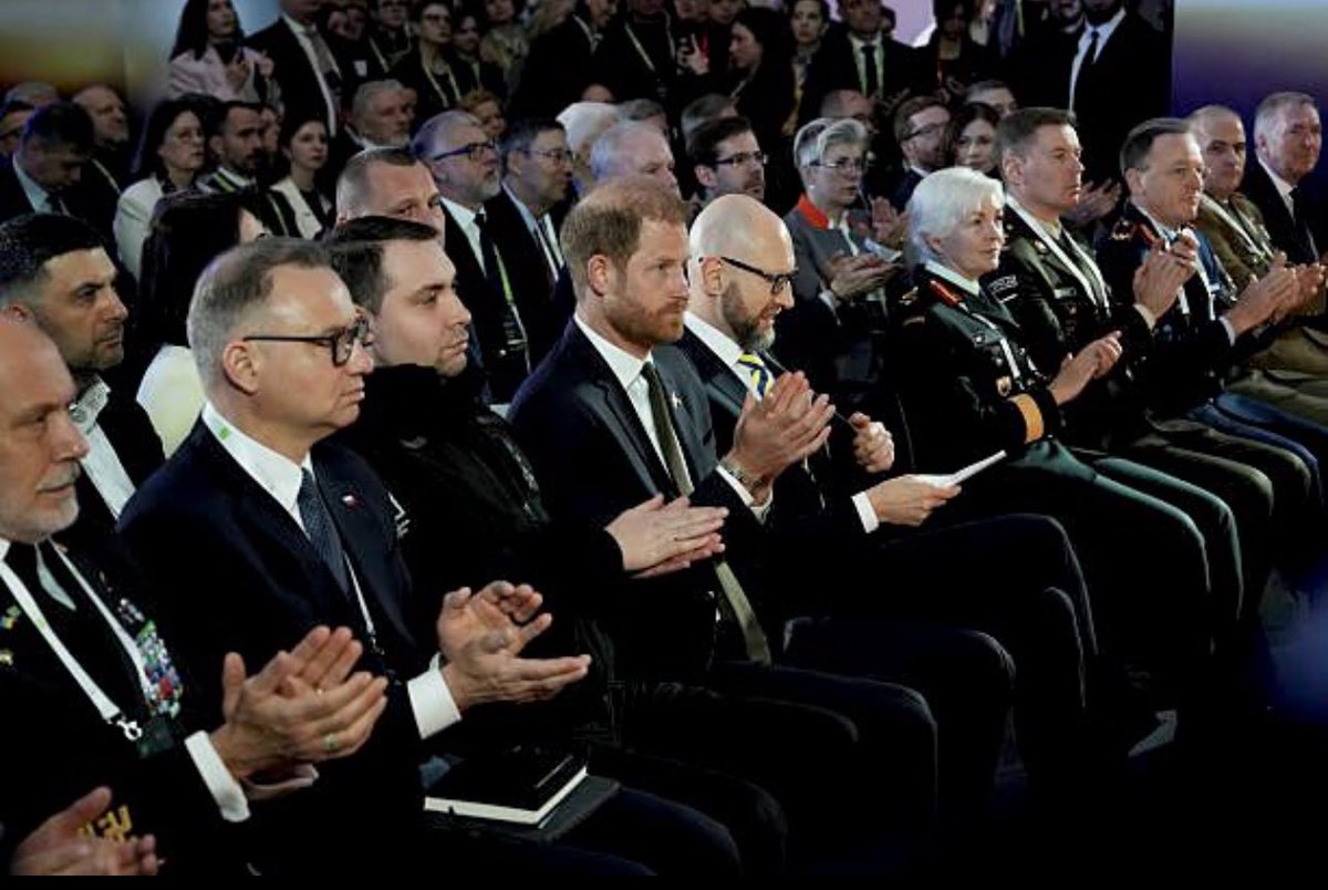 This, ladies &amp; gents, does not happen by accident. It occurs through coordinated effort and true understanding of the issues. O/C there's a role for titles &amp;⭐️power but they're abstract.
H is good at his job. He uses his titles well, M is good for H and H is good for the world.