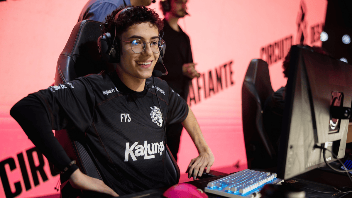 Redbert Red Canids anuncia a saída de Uzent. Segundo rumores, o jogador ...