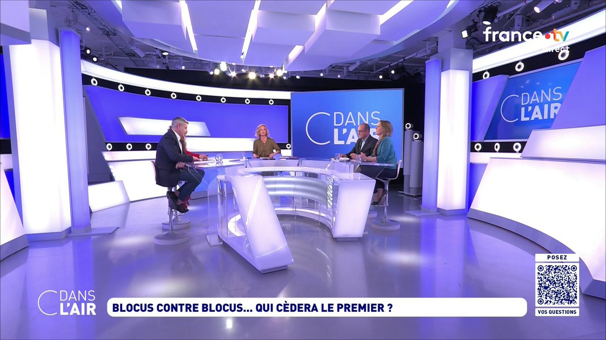 Cdanslair's tweet image. ⬛Blocus contre blocus... qui cèdera le premier ?

Retrouvez cette émission #cdanslair présentée par @Caroline_Roux en replay sur France 5 et sur toutes les plateformes de podcast : shorturl.at/f293g             

Bonne soirée, à demain !
#Politique