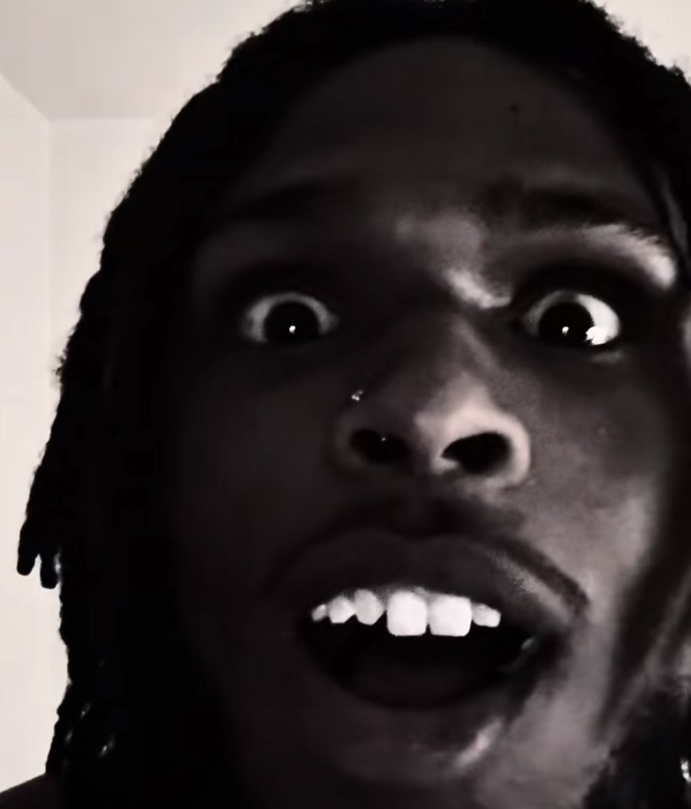 m3llyxpath's tweet photo. Ion know bruh I js got here and all of a sudden I rap now https://t.co/UHt1czGMeH
