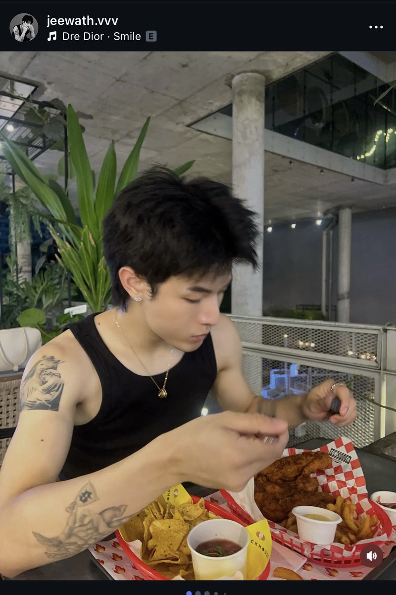 VVV_SYNC tweet media