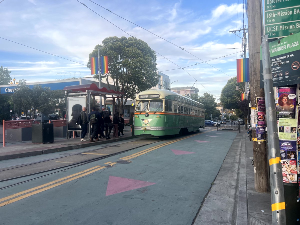 Funstarblue's tweet photo. The Castro district in San Francisco - Friday night market was happening. https://t.co/xCqOyoSxFT