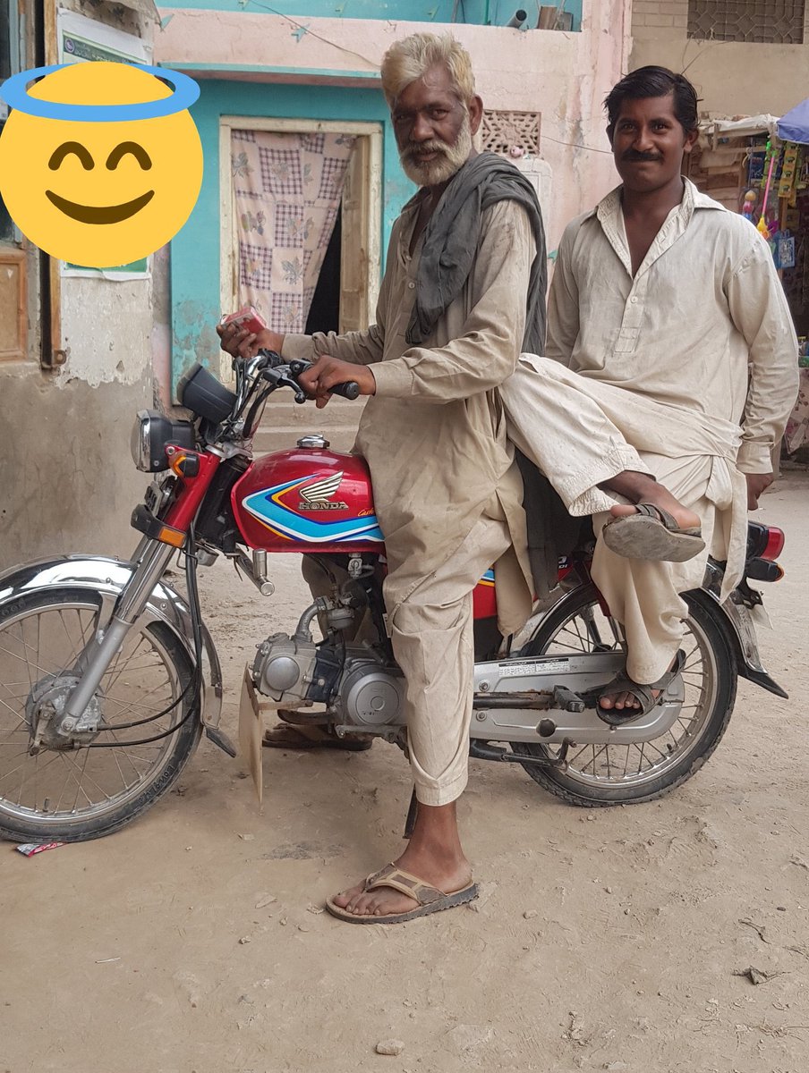 طیفہ 007 tweet media