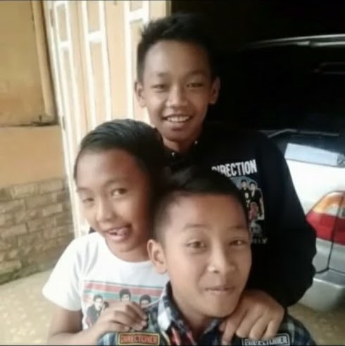 classwhitch's tweet image. directioners dari bayi #1D #onedirection