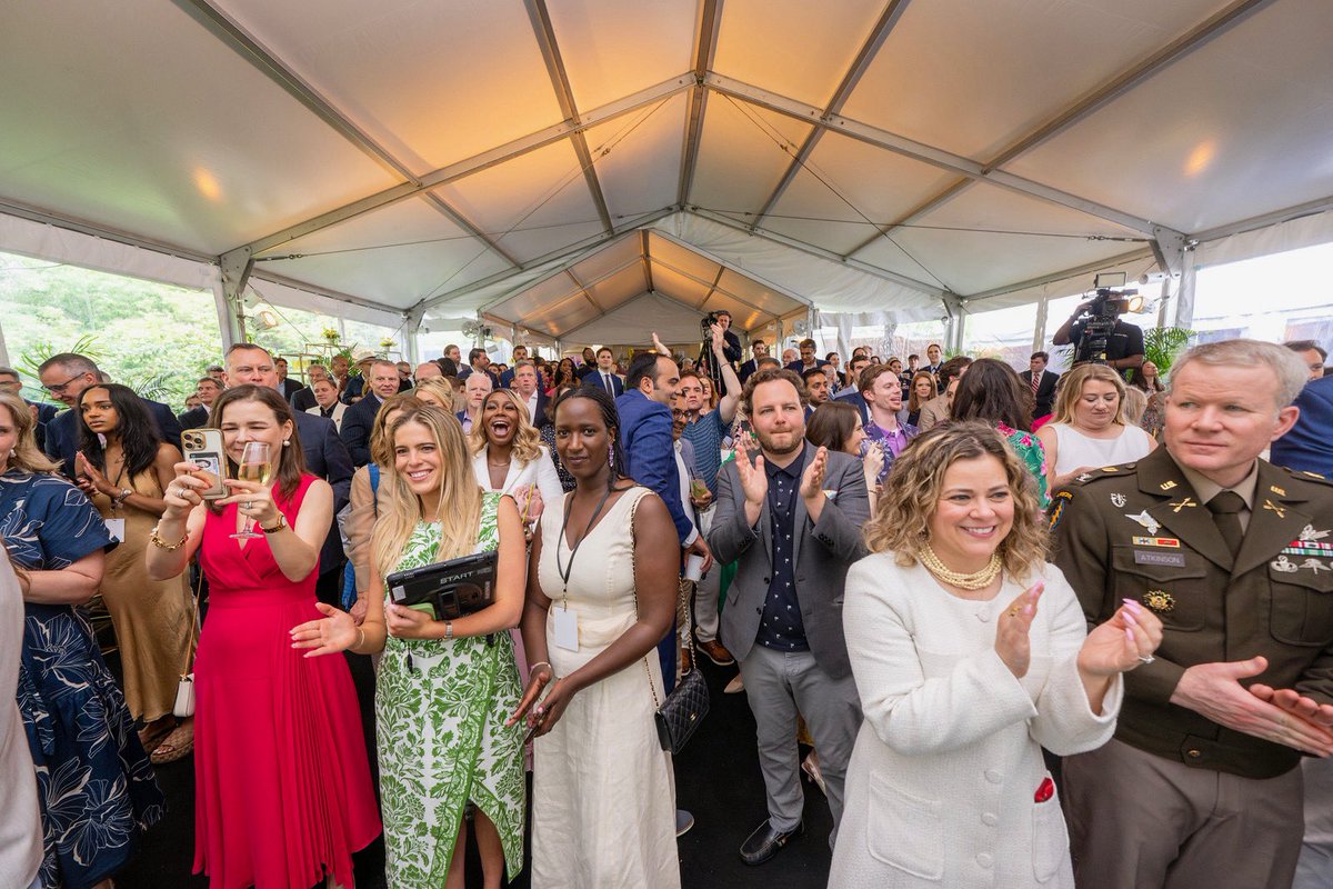 White House Correspondents Insider tweet media