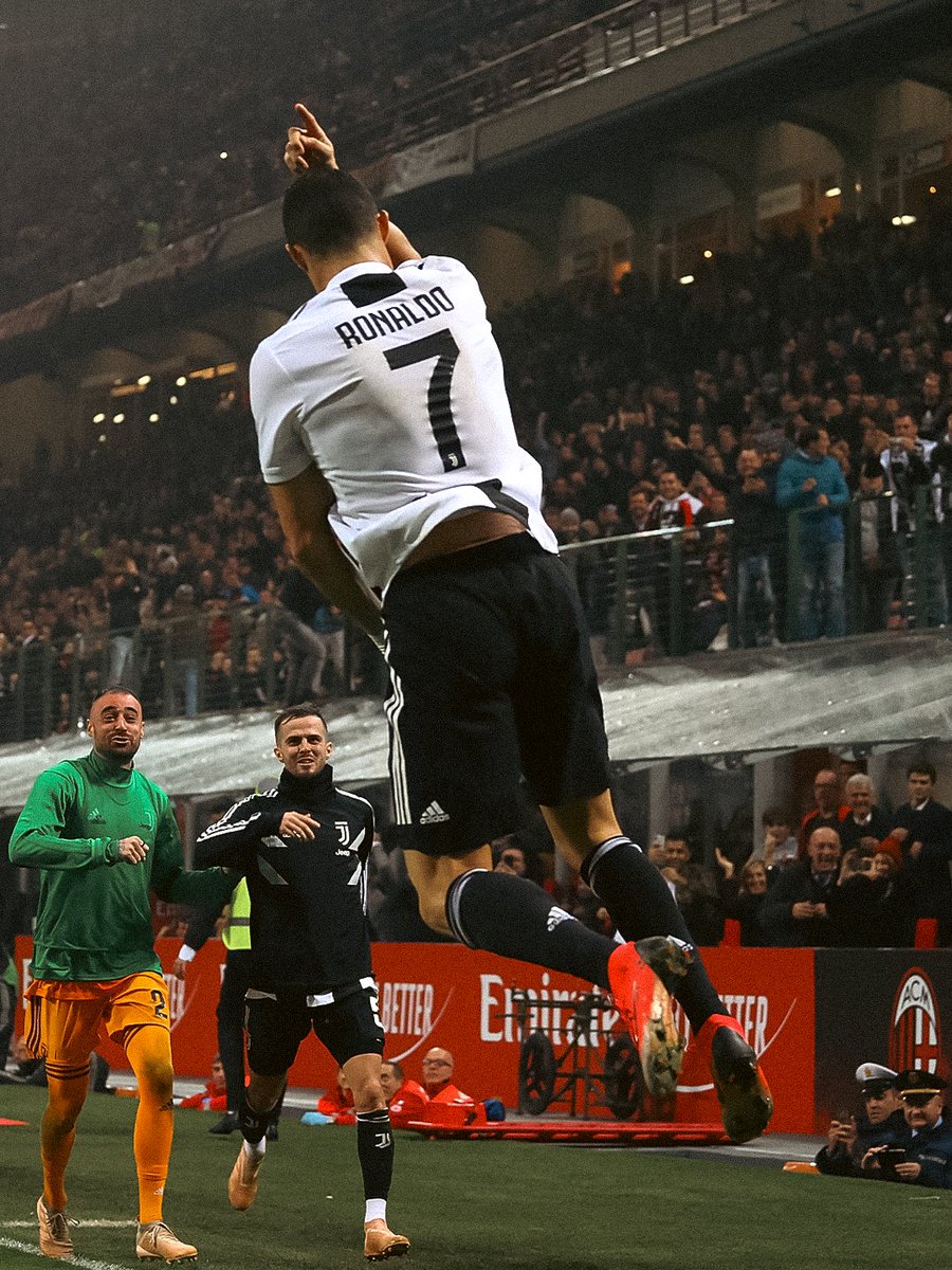 الدوري الايطالي tweet media