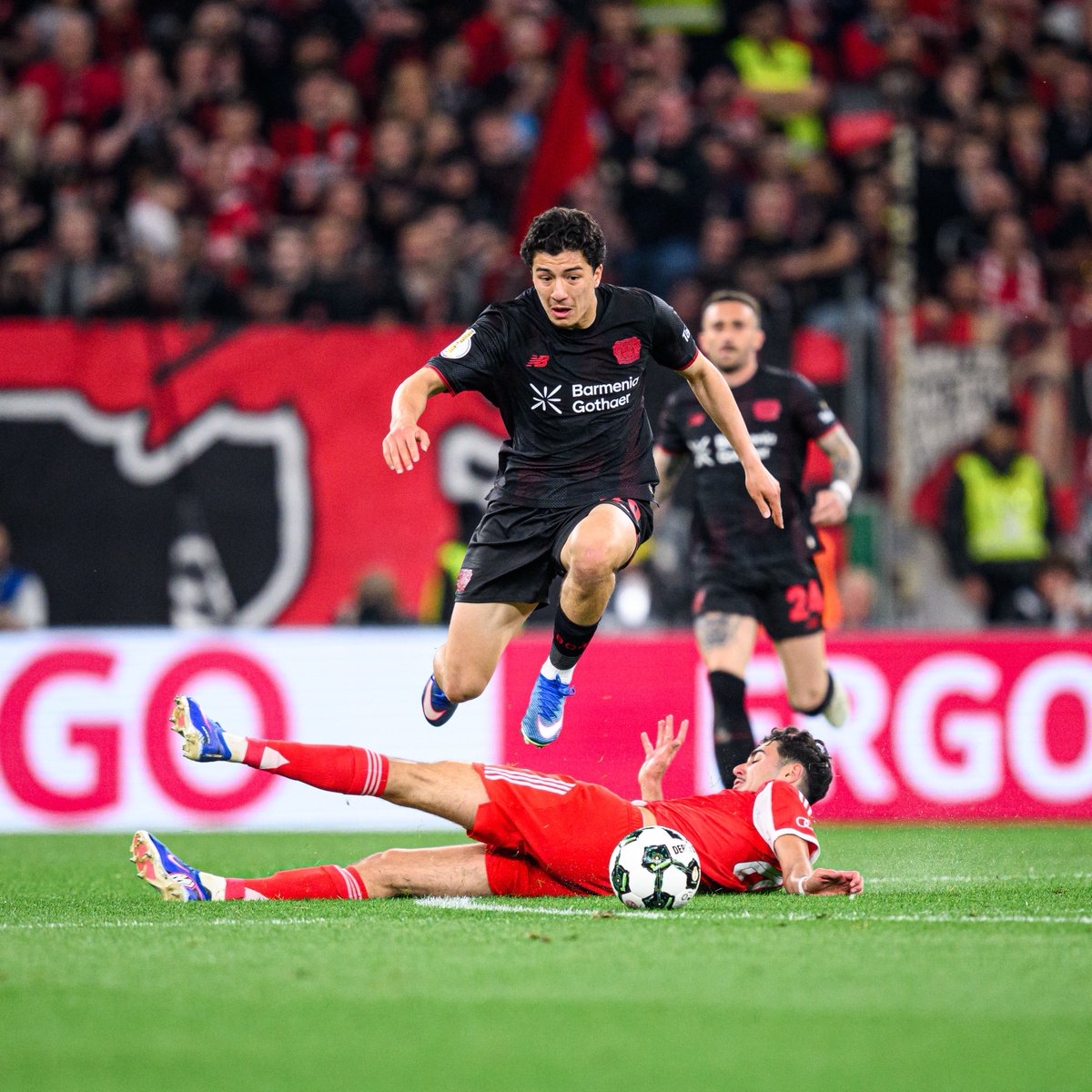Bayer 04 Leverkusen tweet media